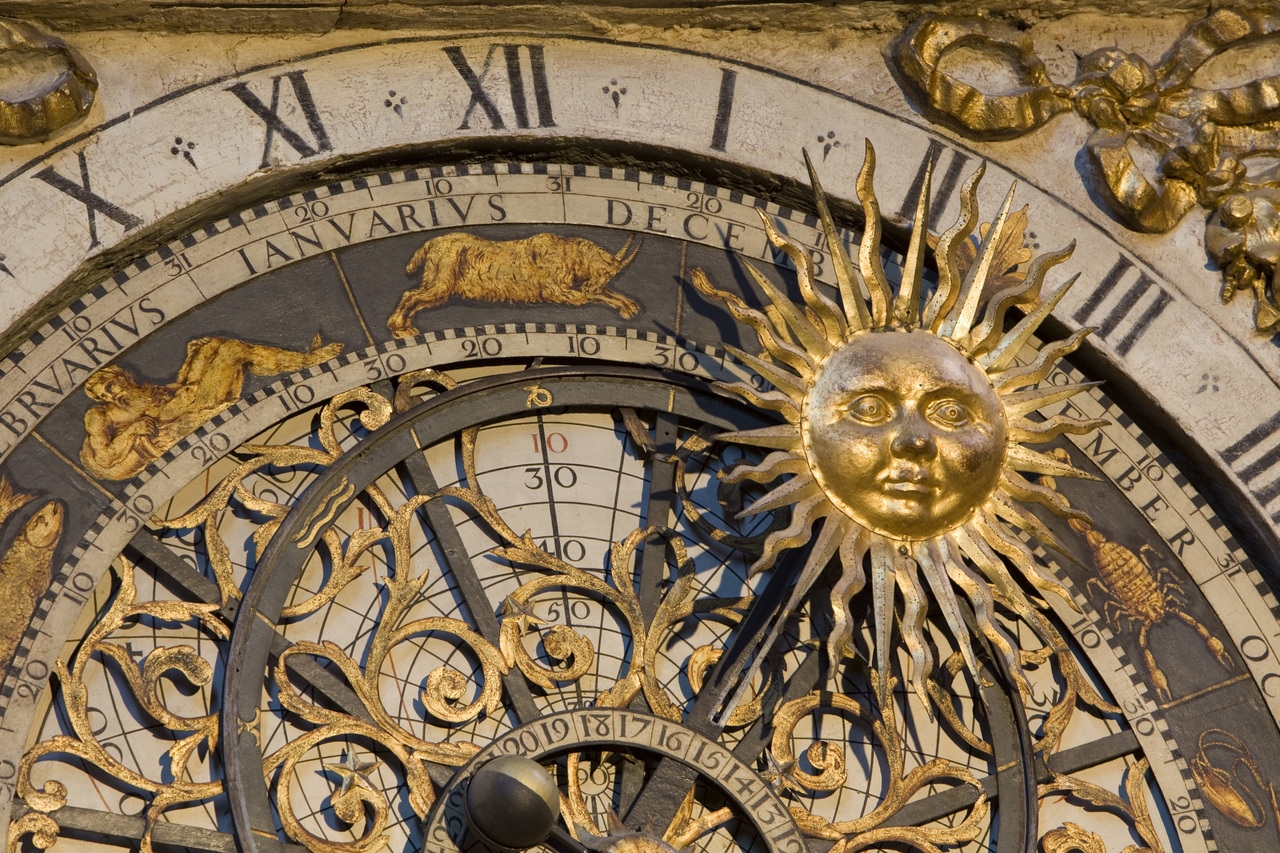 L Horloge Astronomique Office Du Tourisme De Lyon