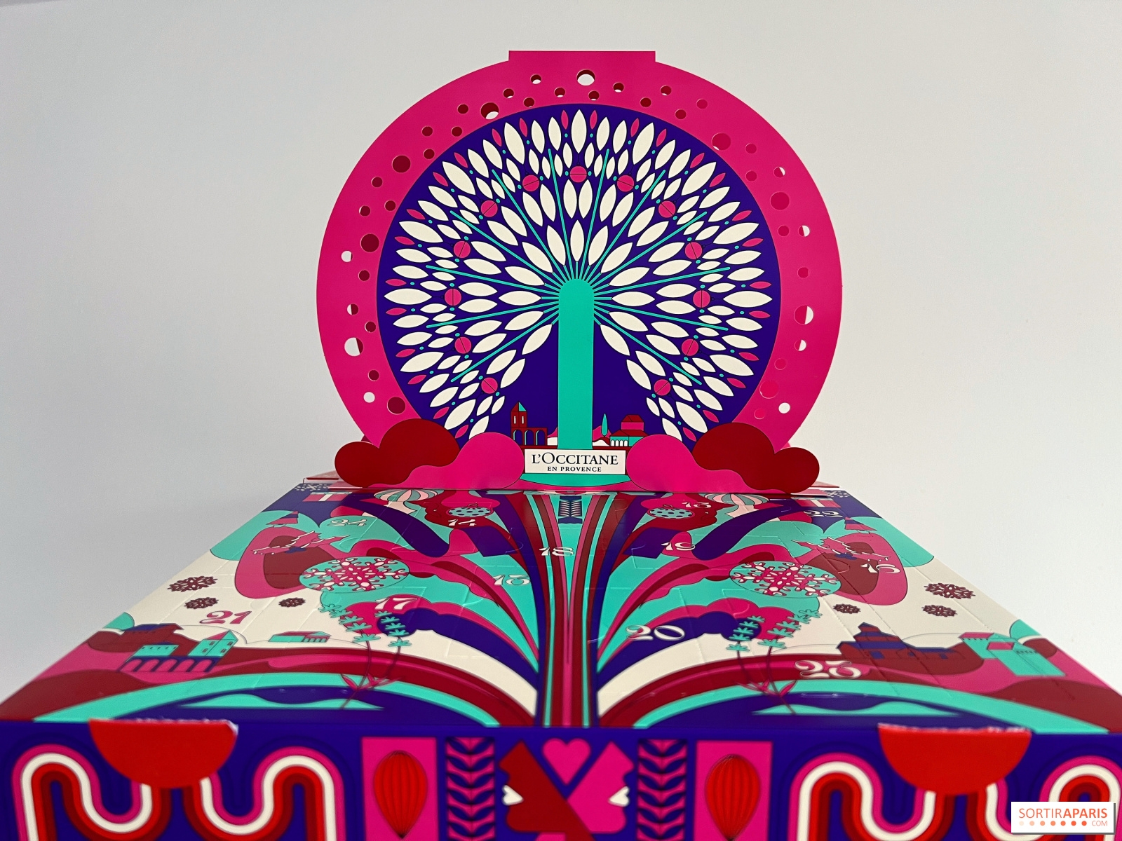 L Occitane s Colorful Peacock Advent Calendar 2023 Sortiraparis