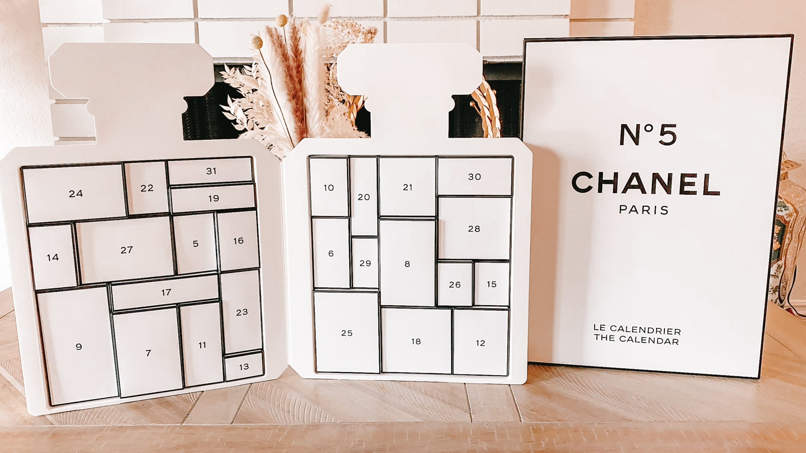 My Review Of The Chanel N 5 Limited Edition Calendar 2021 With Love Vienna Lyn